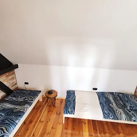 Izby Goscinne Stara Olejarnia Apartment *